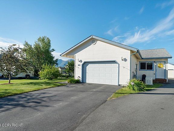 4th image of 884 S Idaho Peak Cir