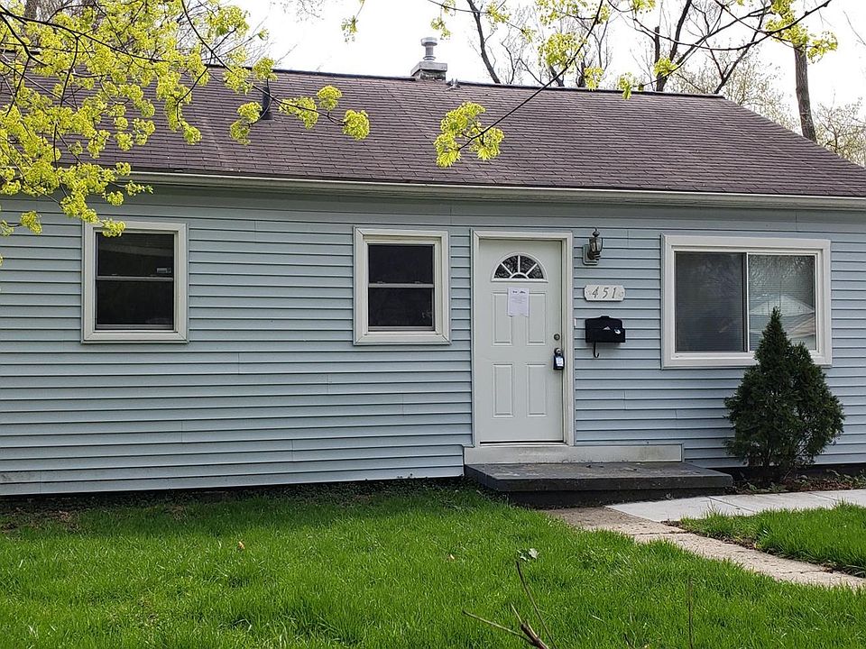 1st image of 451 Ainsworth Cir