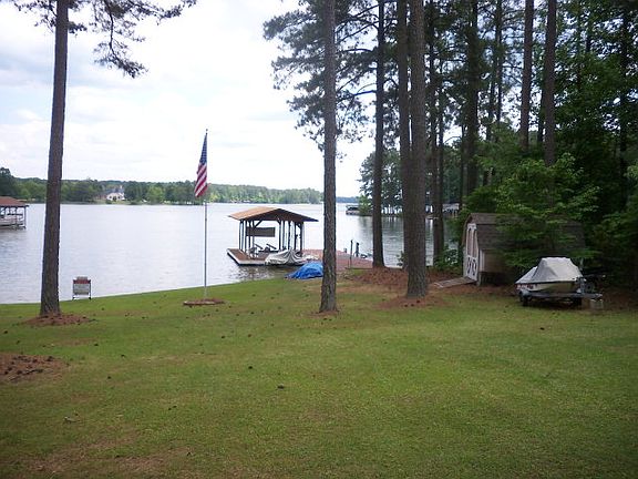 5th image of 182 Dogwood Dr