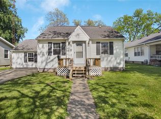 1617 10th St, Charleston, IL 61920