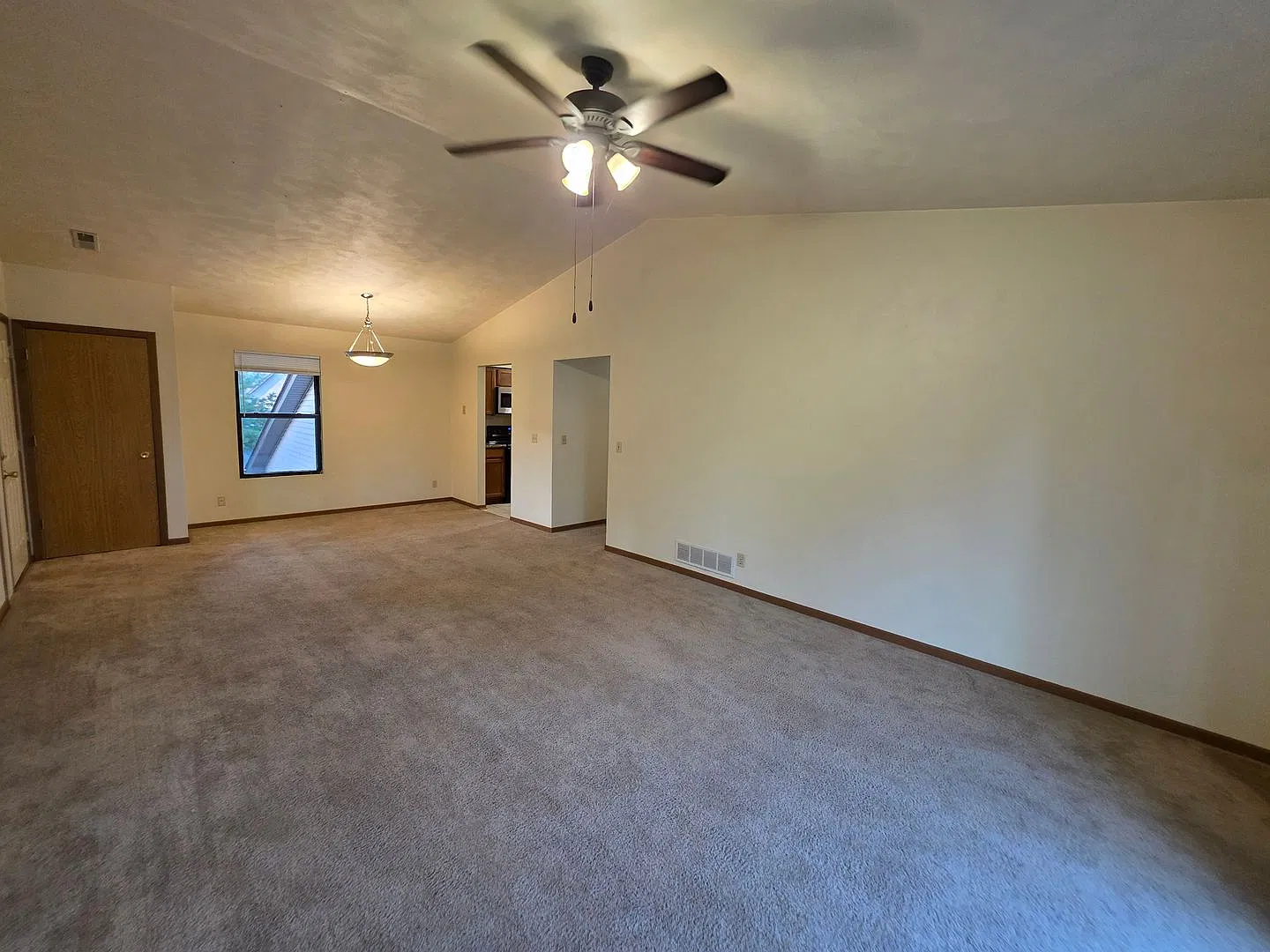 6297 Garrett Lane — Photo 2