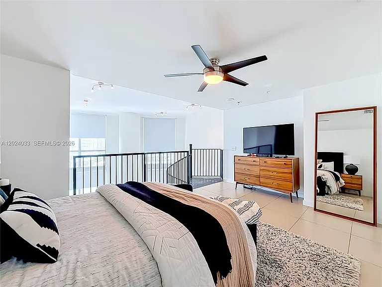 300 S Biscayne Blvd #L-1016 — Photo 14