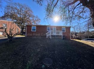 832 W 8th St, Winston Salem, NC 27101