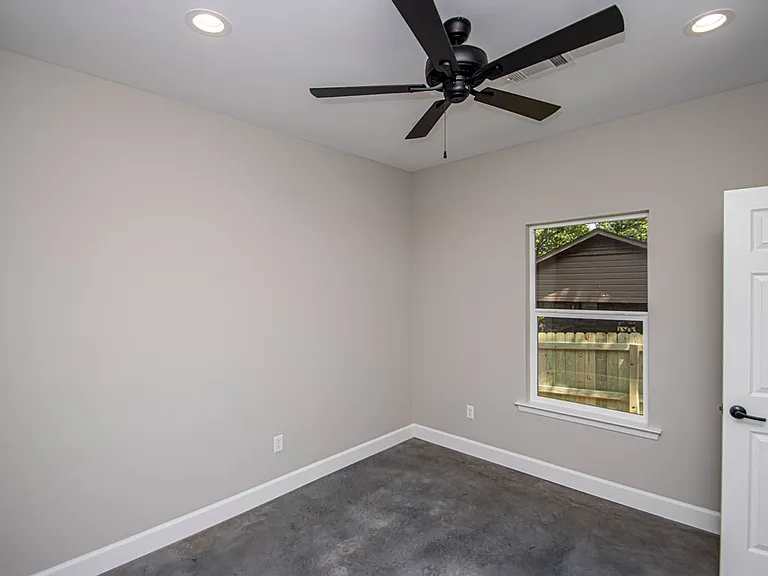 1621 Wilson Rd — Photo 21