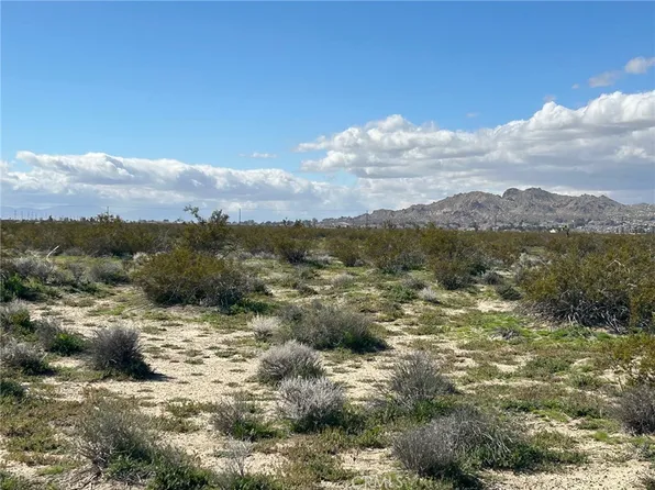 0 E Avenue P #12-19, Palmdale, CA 93591