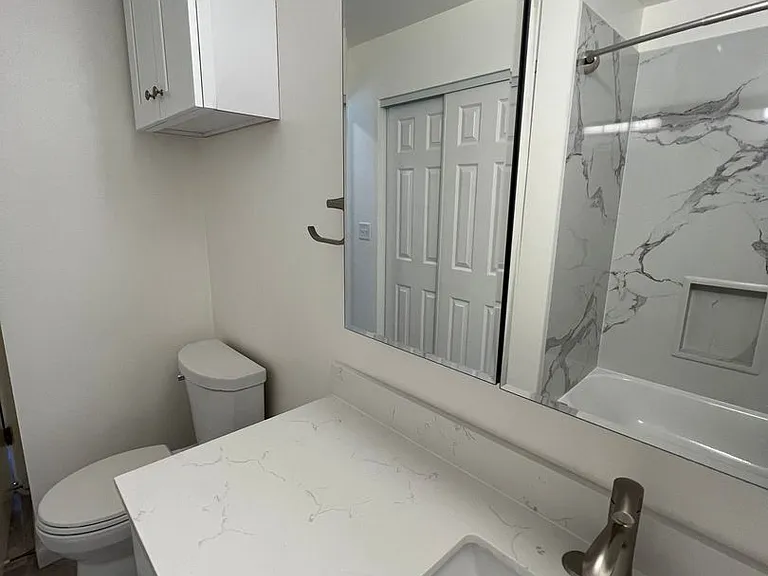 3326 Lombard Ave #1 — Photo 13