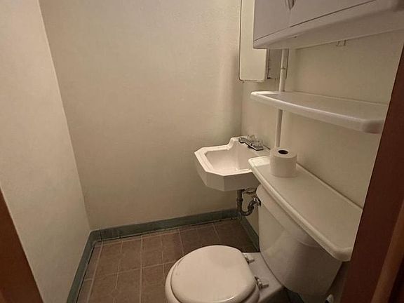 5th image of 1224 S Jefferson