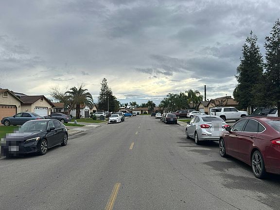 4th image of 807 Fletcher St