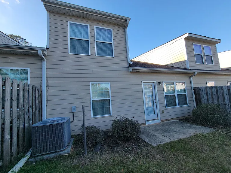 640 Vista Dr — Photo 26