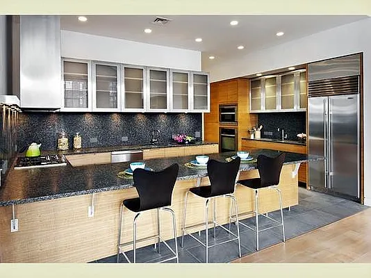 Sold by Stribling | media 15