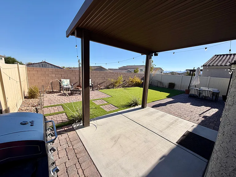 2623 Stanhurst Ave — Photo 14