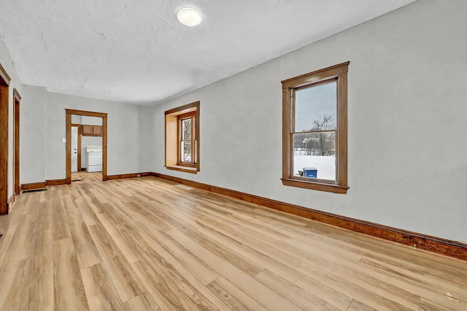 1261 East 123rd Street — Photo 4