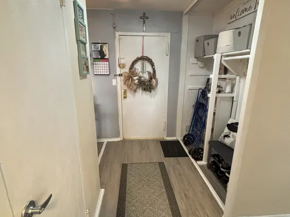 2483 West 16th Street 15F image 3 of 26