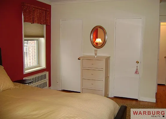 Sold by Warburg | media 20