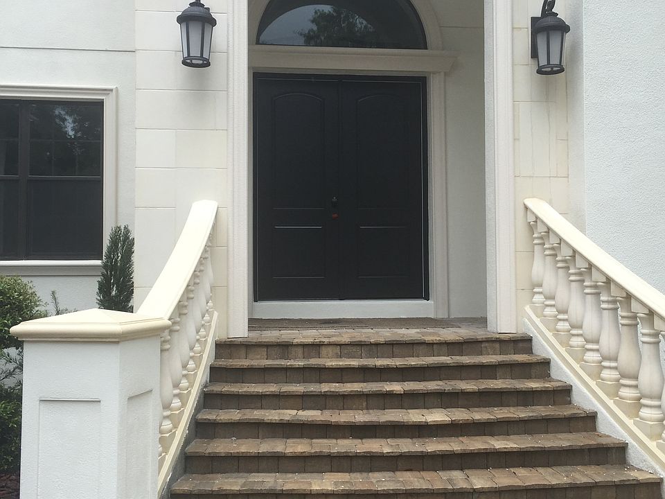 2nd image of 4617 W Sunset Blvd