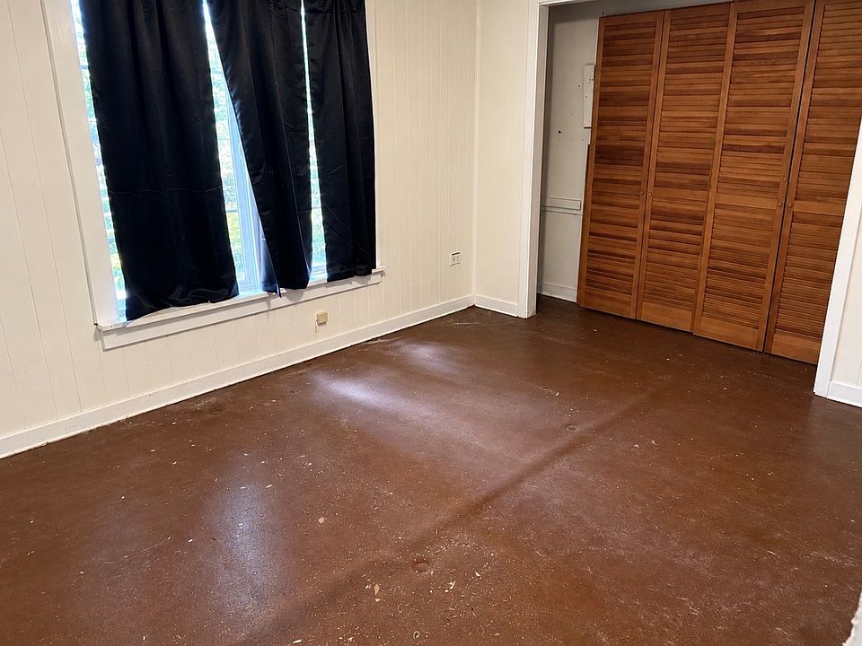 4th image of 5081 Broad St