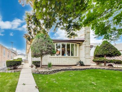 5215 S Meade Ave, Chicago, IL, 60638
