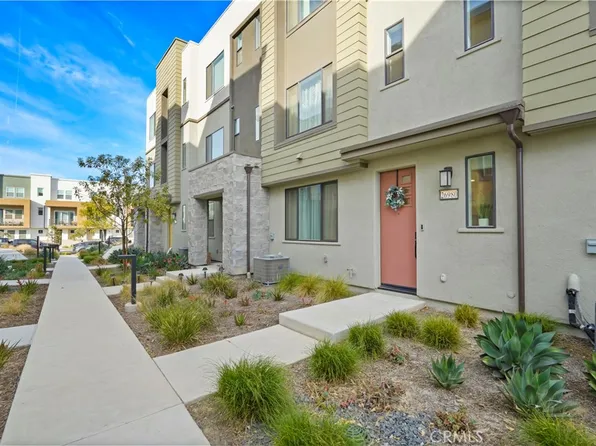 26980 Tanager Ln, Valencia, CA 91381