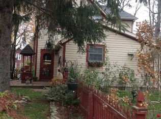 13743 Spring St, Burton, OH 44021