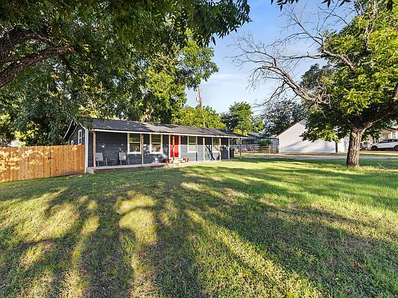 3rd image of 3004 N 15a St