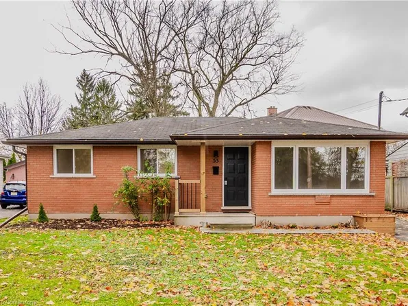 53 Oak St, Cambridge, ON N1R 4L1