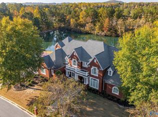 250 River Run Trl, Gadsden, AL 35901