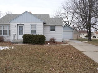 1223 Humiston Ave, Worthington, MN 56187