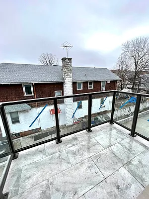 Rented by Elmekies Equities | media 9