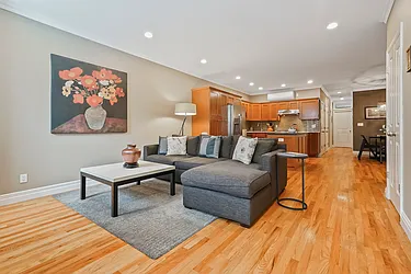 Sold by Avenue Sotheby's International Realty