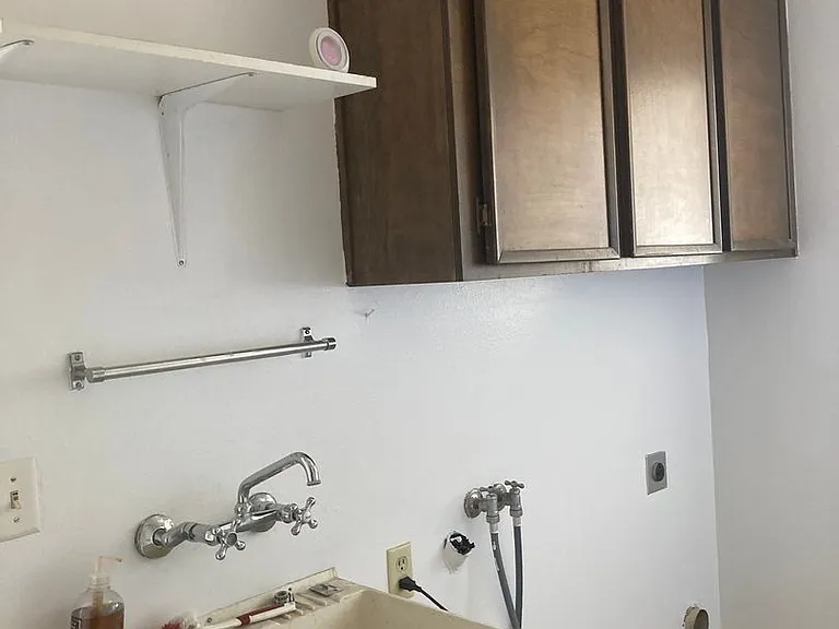 1229 Eastridge Dr — Photo 11