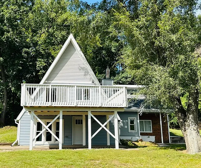 4 bed, 1783 sqft, $2,275 — Photo 1
