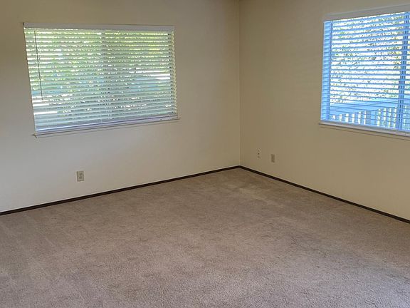 4th image of 2695 Mar Vista Dr APT F