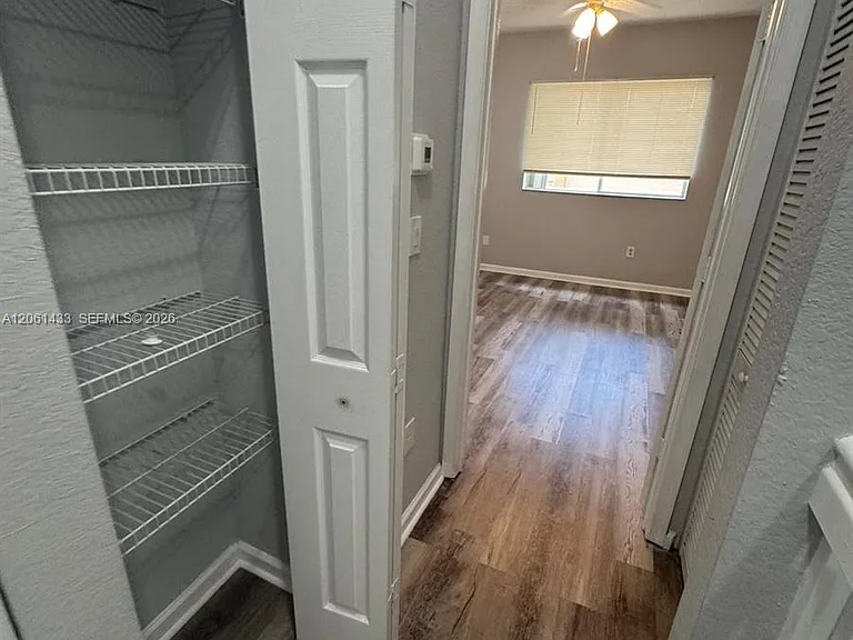 8811 S Isles Cir #8811 — Photo 9