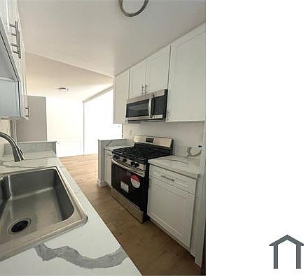 4th image of 3817 Gibraltar Ave APT 5