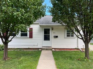 821 Appleton St, Menasha, WI 54952