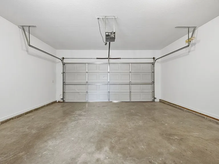 8506 Igou Gap Rd — Photo 15