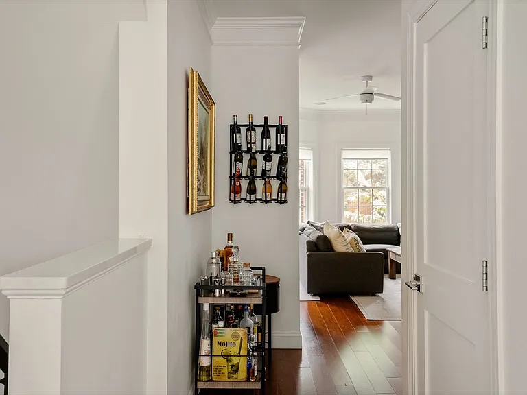 39 Cottage St #2 — Photo 5
