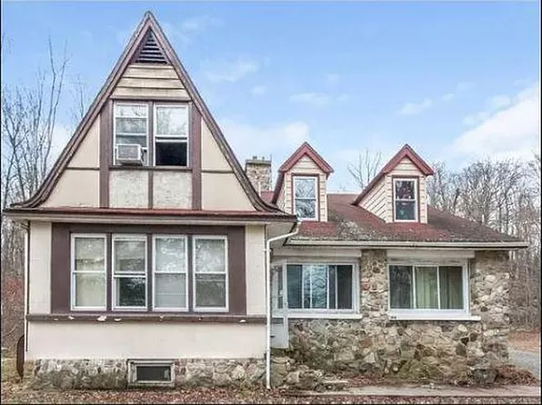 198 Prospect Point Rd Floor 1, Lake Hopatcong, NJ 07849
