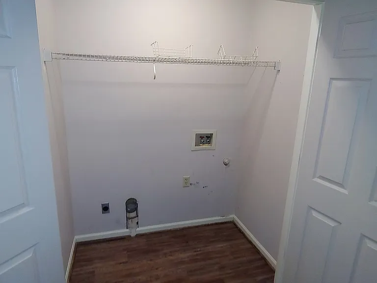 705 Reston Dr — Photo 15