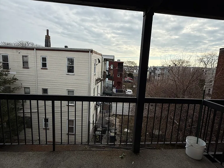 67 Shawmut St #3 — Photo 6