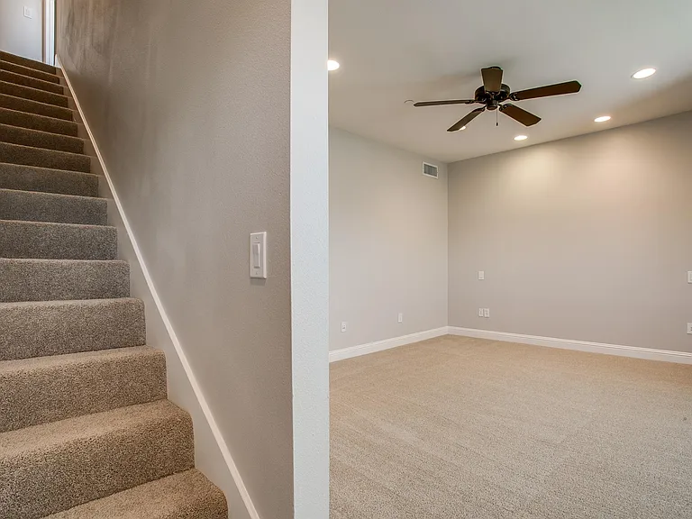 4502 Holland Ave — Photo 26