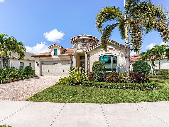 3rd image of 9327 Woodhurst DR