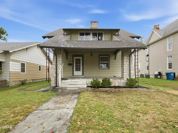 1066 S Garrison Ave, Carthage, MO 64836