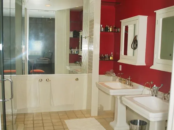 76 Crosby Street image 1 of 9