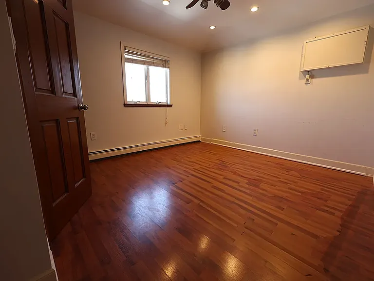 1 Ledyard Pl — Photo 17