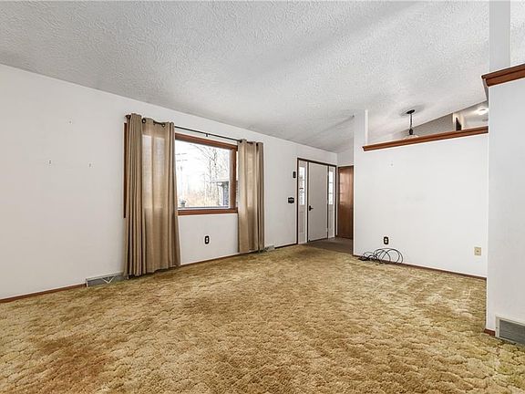 5th image of 1115 Kay Ave