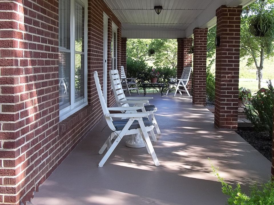 2nd image of 2437 Maple Creek Rd