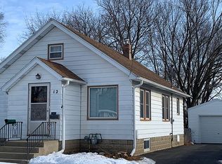 12 14th Ave NE, Rochester, MN 55906