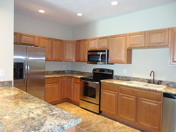 3 Bedroom Kitchen