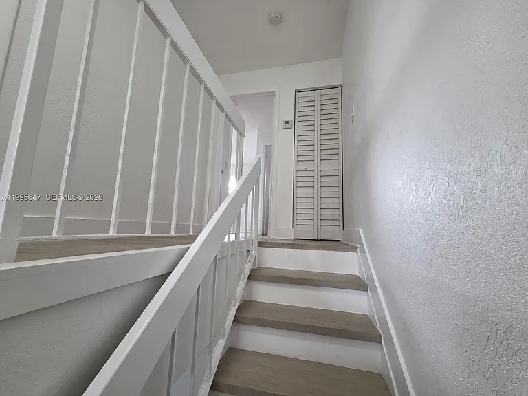 550 SW 115th Ave #405H — Photo 18